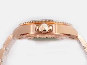 Rolex-Sea-Dweller-Full-Rose-Gold-With-Black-Dial-New-Version-Wat-42_3